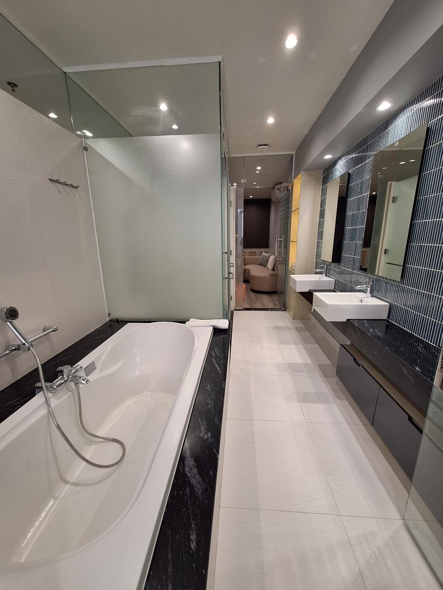 Mcgallery Art - Lucky Residence Suite'S & Apartments مدينة هوشي منه المظهر الخارجي الصورة